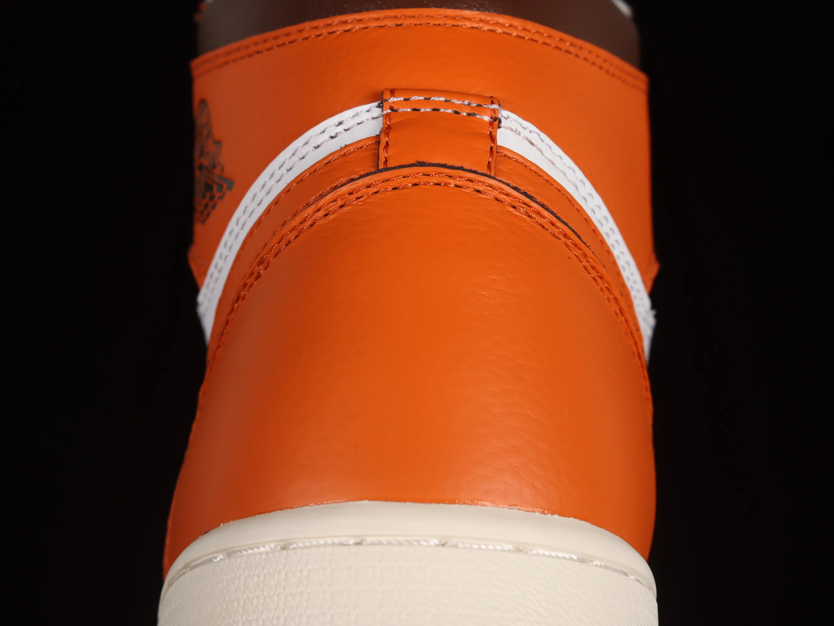 All categories Air Jordan Jordan series basketball shoes Air Jordan 1 High X version Air Jordan 1 High OG "Starfish" AJ1 Joe 1 Hermes Orange high-top basketball shoes DO9369-101